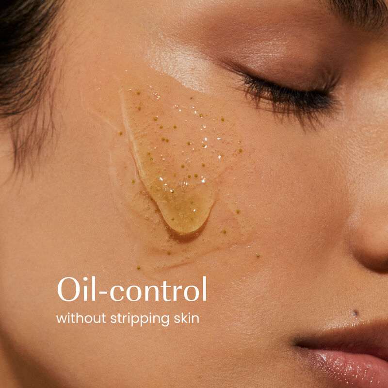 Green Tea Oil-Control Gel Cleanser image number null